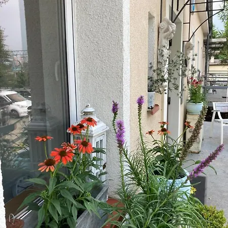 Italiana Z Prywatnymi Lazienkami & Odnowa Biologiczna 3* Γκντίνια