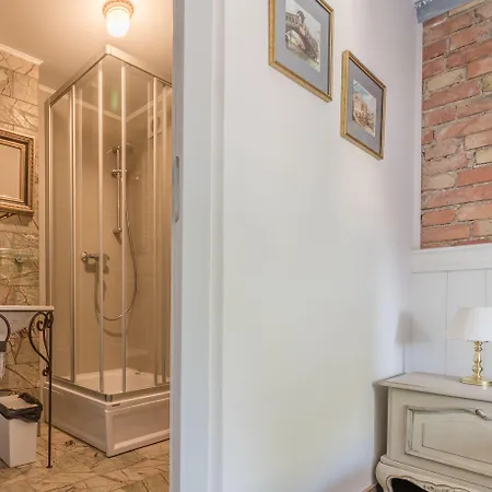 Italiana Z Prywatnymi Lazienkami & Odnowa Biologiczna Bed and Breakfast Γκντίνια
