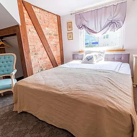 Italiana Z Prywatnymi Lazienkami & Odnowa Biologiczna 3* Γκντίνια