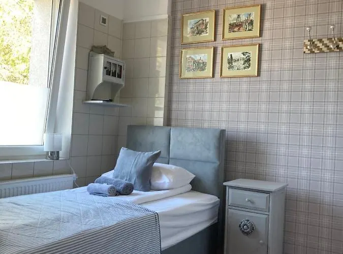 Italiana Z Prywatnymi Lazienkami & Odnowa Biologiczna Bed & Breakfast 3*