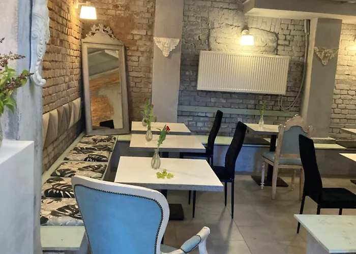 Italiana Z Prywatnymi Lazienkami & Odnowa Biologiczna Bed & Breakfast 3*