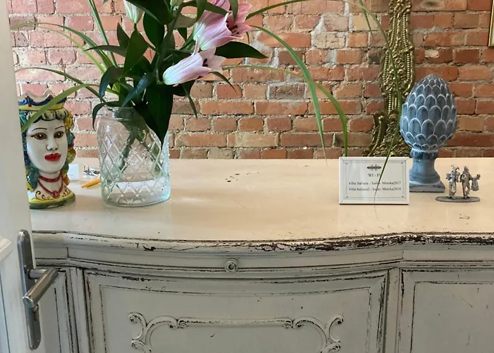 Italiana Z Prywatnymi Lazienkami & Odnowa Biologiczna 3* Gdynia